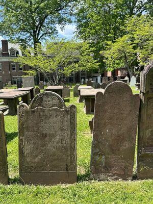 Open House Day at the Ancient Burying Ground