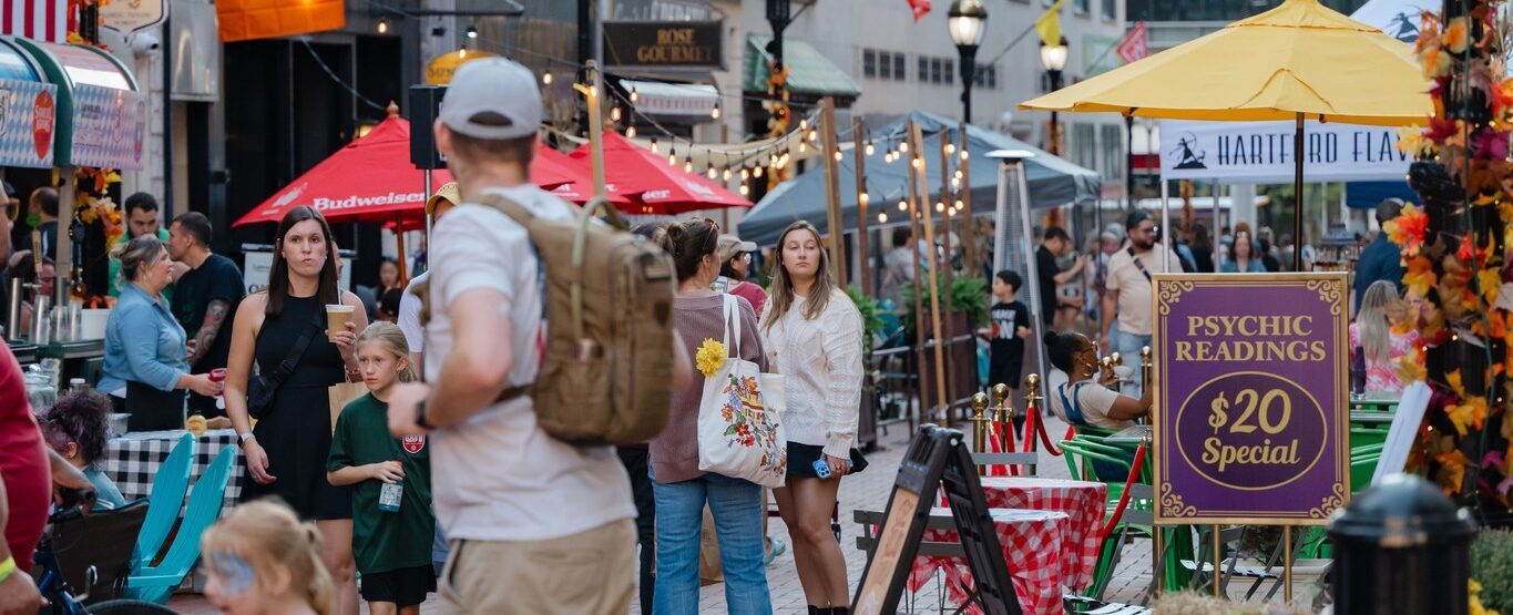 Pratt Street Sunday Market